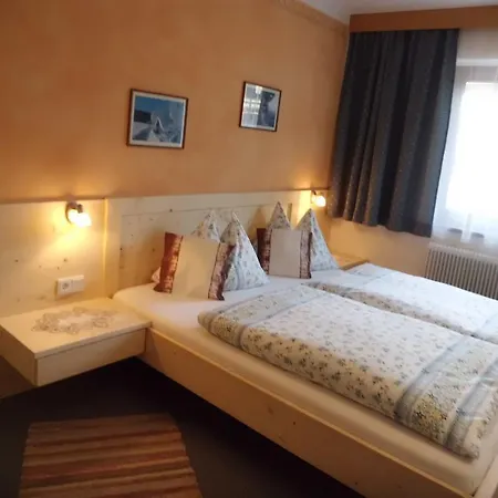 Haus Rohregger Apartament